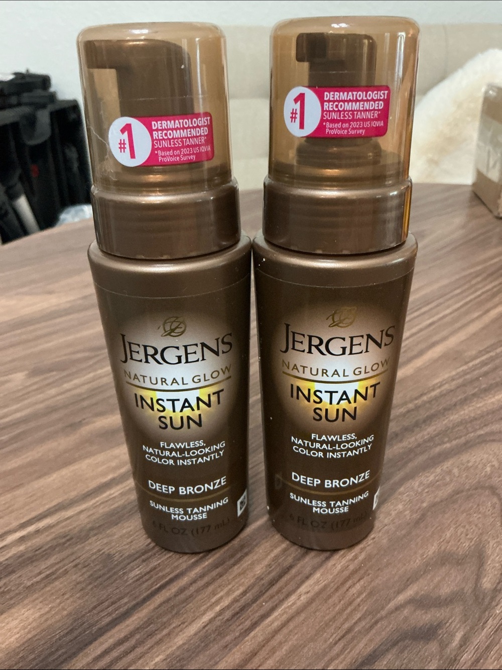 (Jergens) Instant Sun Deep Bronze Trio – Brown and Gold Bottles - Picture 2 of 3